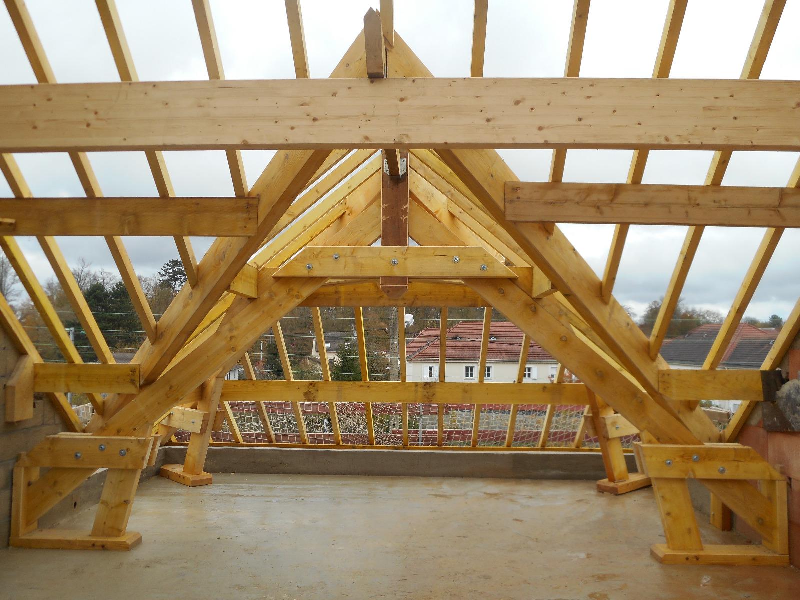 Charpente traditionnelle a Gretz Armainvilliers