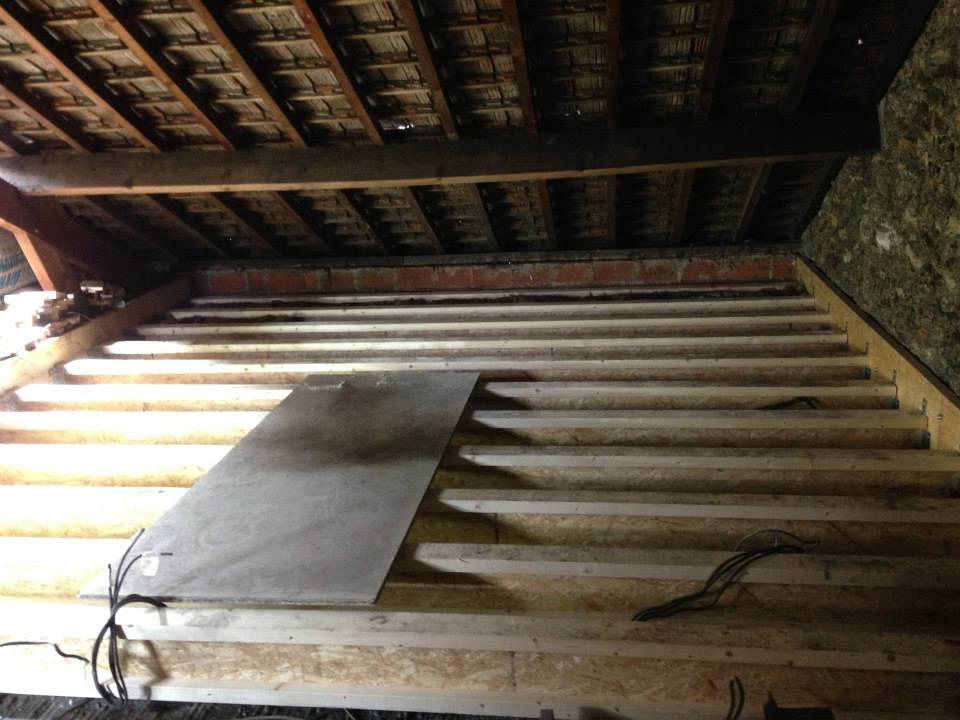 Amenagement de combles32isolations et pose de fenetre de toit