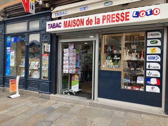 Maison de la Presse installe  de Dol-de-Bretagne