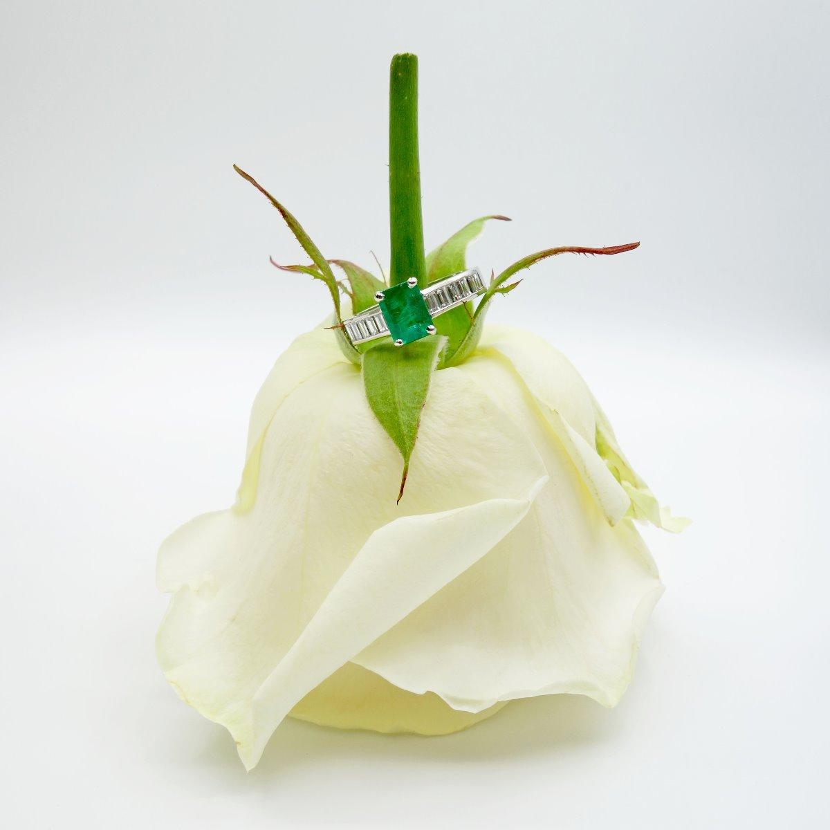 BAGUE TAILLE ÉMERAUDE BAGUETTES