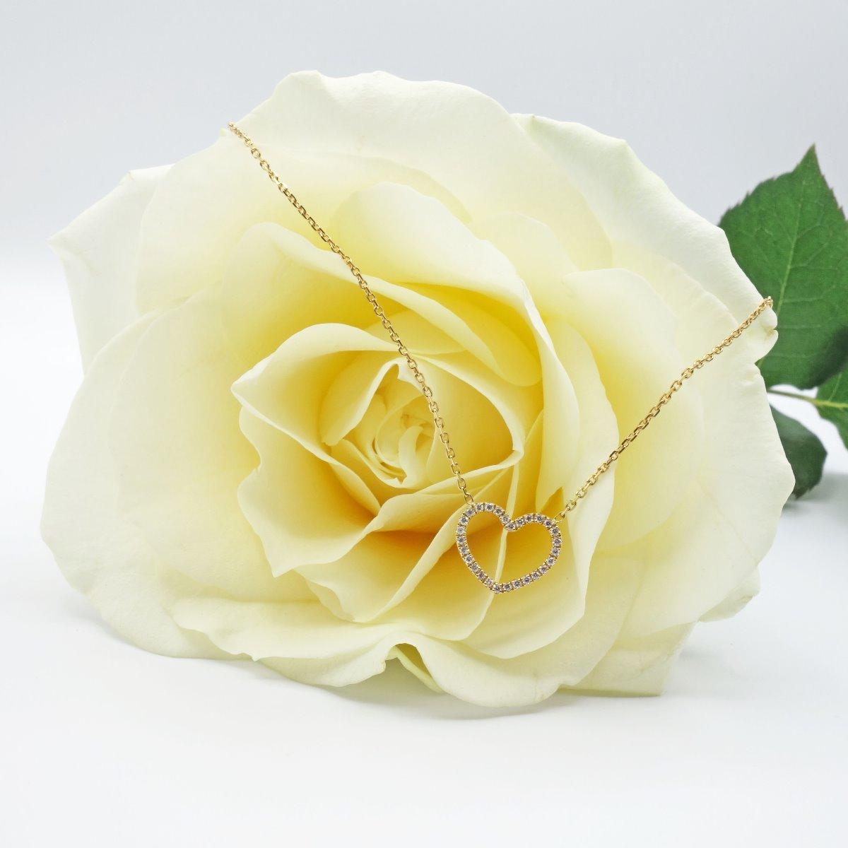 COLLIER CŒUR OR JAUNE ET DIAMANTS