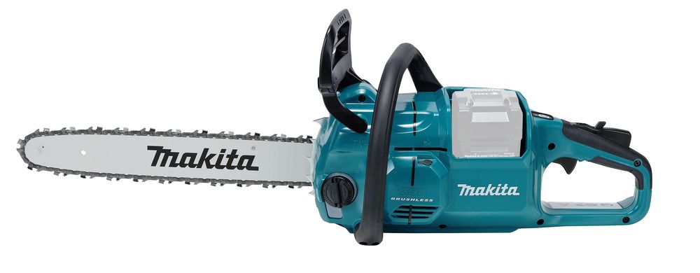 Una motosega Makita è appoggiata su una superficie bianca.