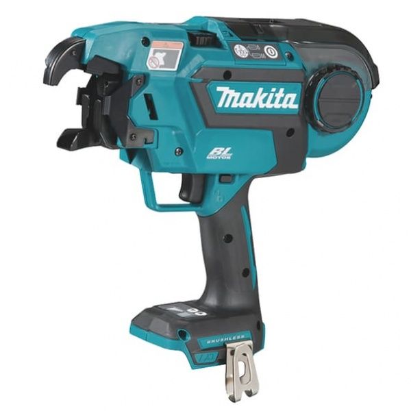 Un utensile Makita con una custodia blu accanto