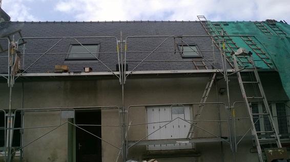 TOITURE EN RENOVATION A PEUMERIT