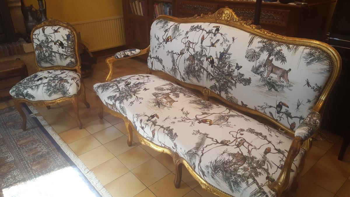 Ensemble chaise et canapé en tissu blanc à motifs noirs