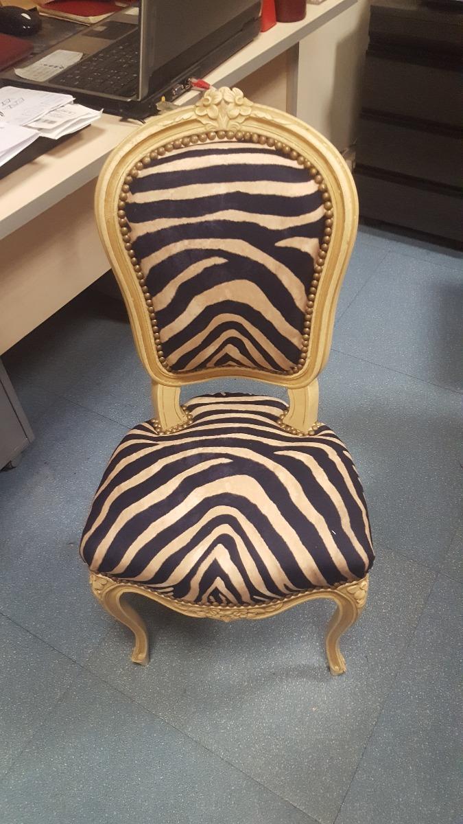 Chaise en tissu à rayures