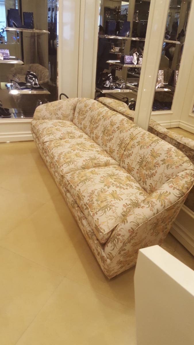 Canapé en tissu à fleurs