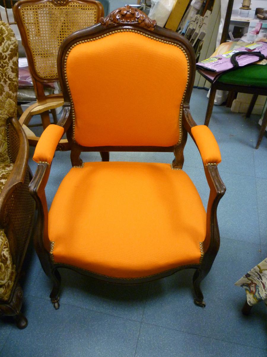 Votre tapisser, M. Seban, à Paris 17 embellit votre siège