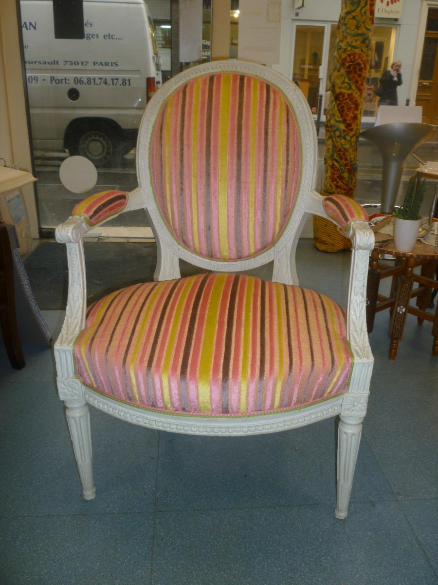 Rénovation de chaise - M. Eric Seban, tapissier à Paris 75017