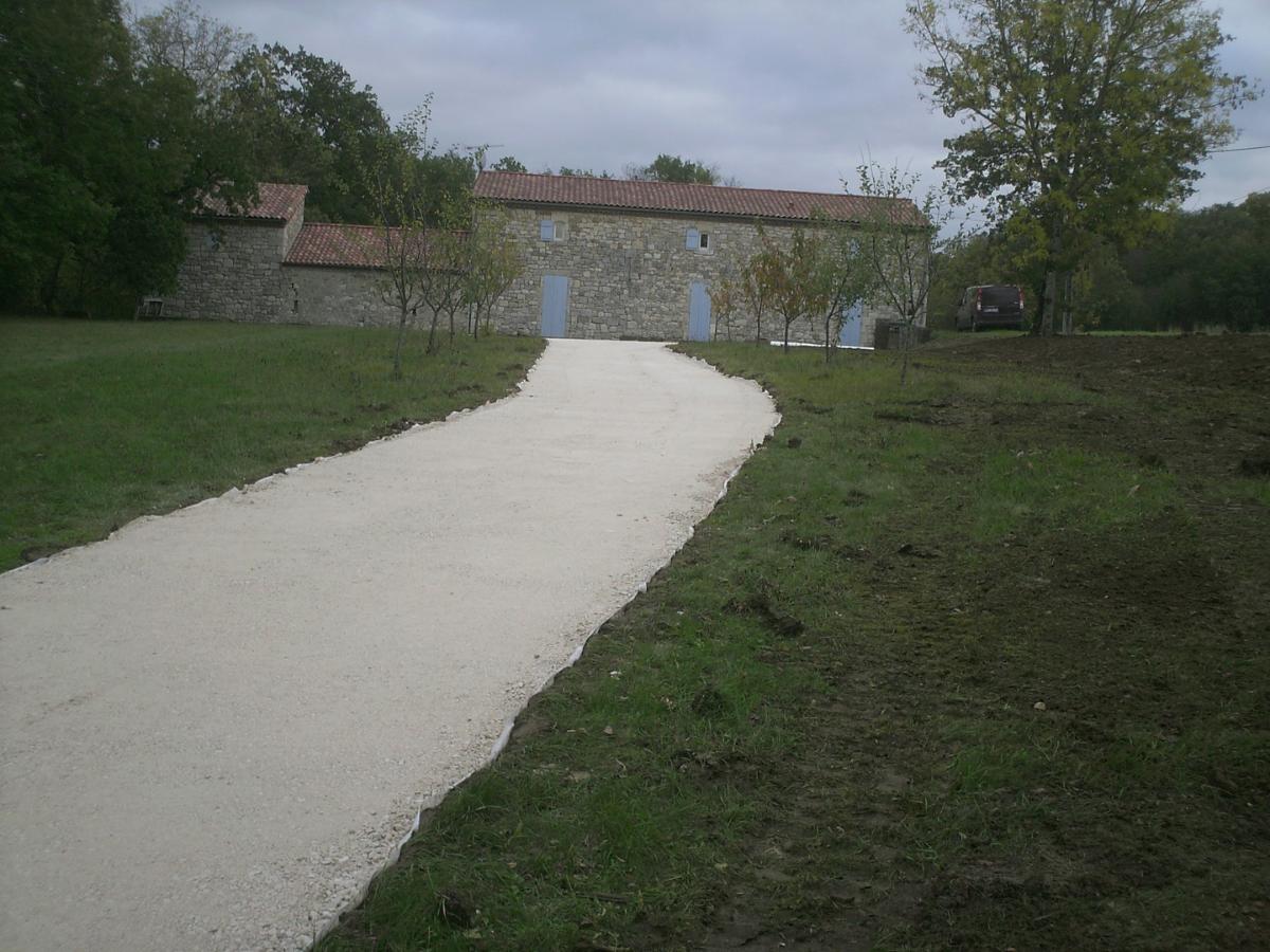 chemin d'accés - Paulos TP dans le Lot-et-Garonne