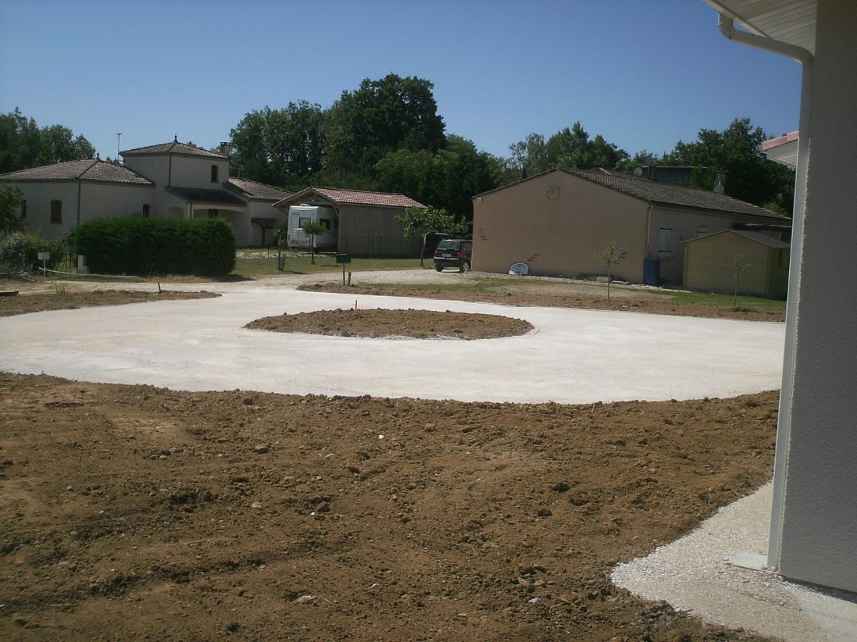 rond point - Paulos TP dans le Lot-et-Garonne