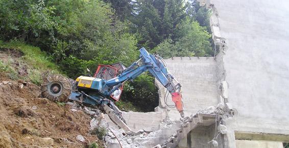 démolition en montagne