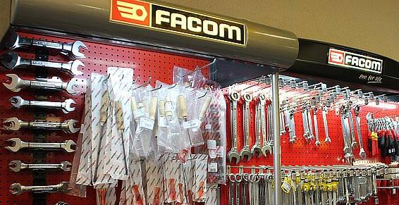 De l' outillage et des garanties reconnus