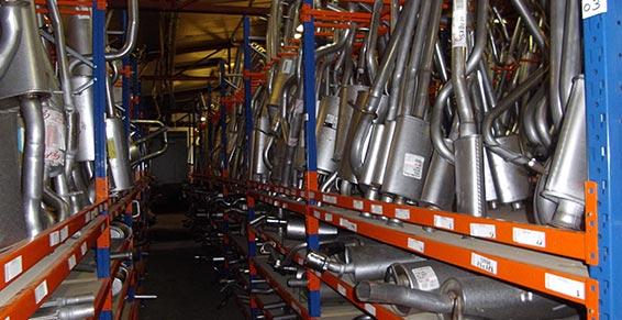 Automobiles véhicules industriels - Pots d'échappements