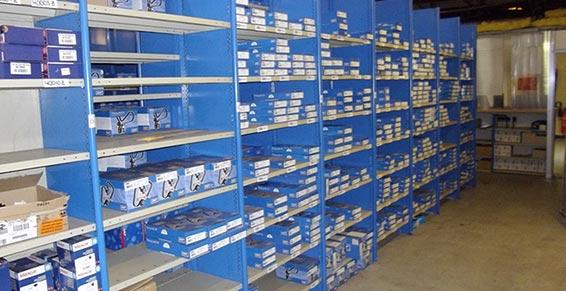 Automobiles véhicules industriels - Pièces de toutes marques