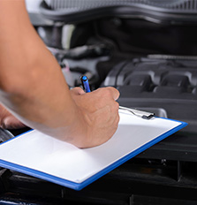 בדיקת רכבים שהורדו מהכביש 