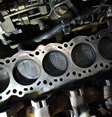 הטבעת מספרים על מנוע