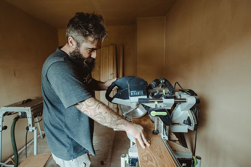 trabalhos contruçao em madeira e carpintaria