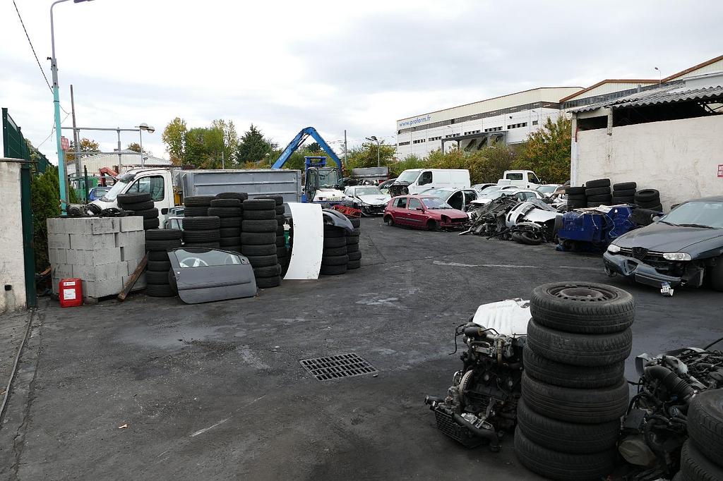 Découvrez les photos de la casse automobile Depan Services à Lyon