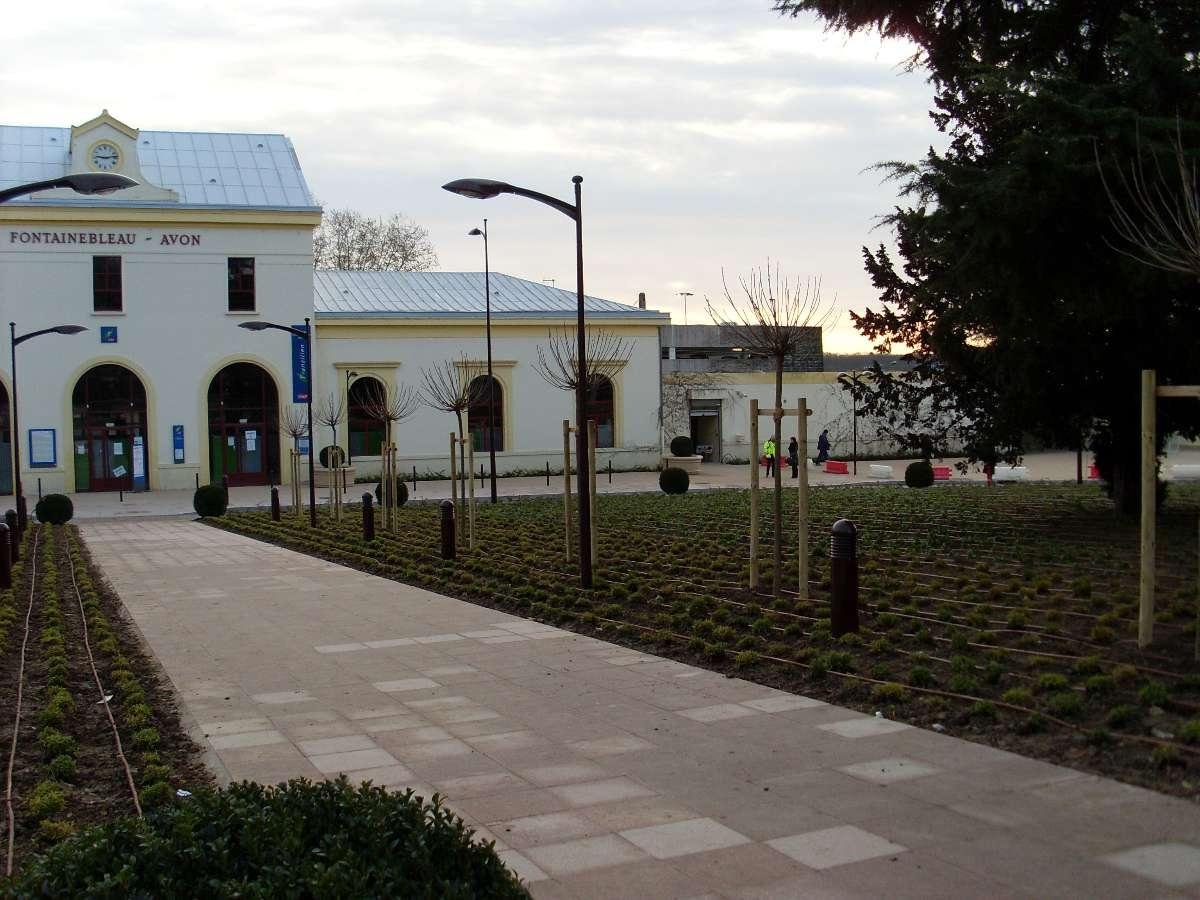gare fontainebleau goutte a goutte