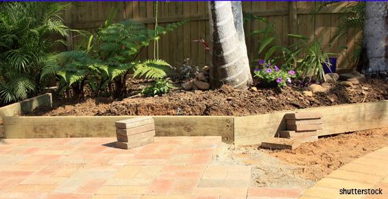 Techflore Giraud Paysage réalise des terrasses bois ou béton