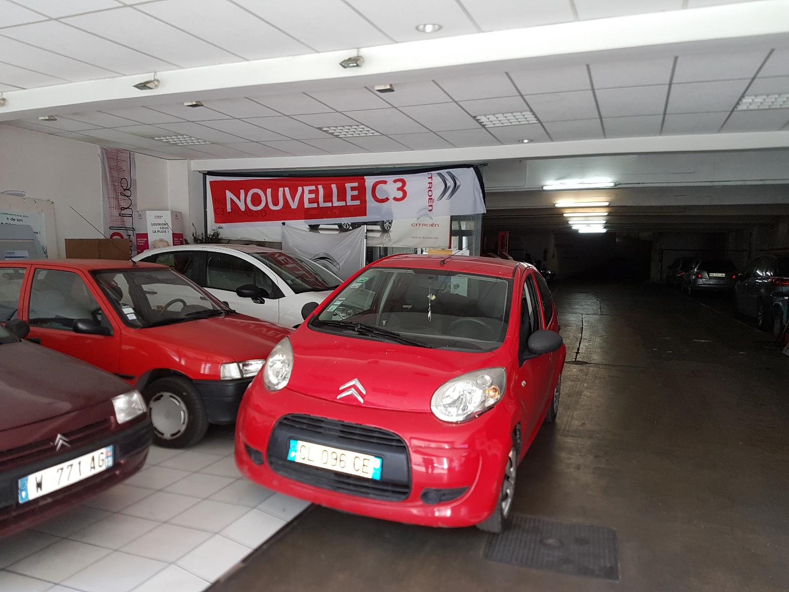 Vente de véhicules neufs et d'occasion