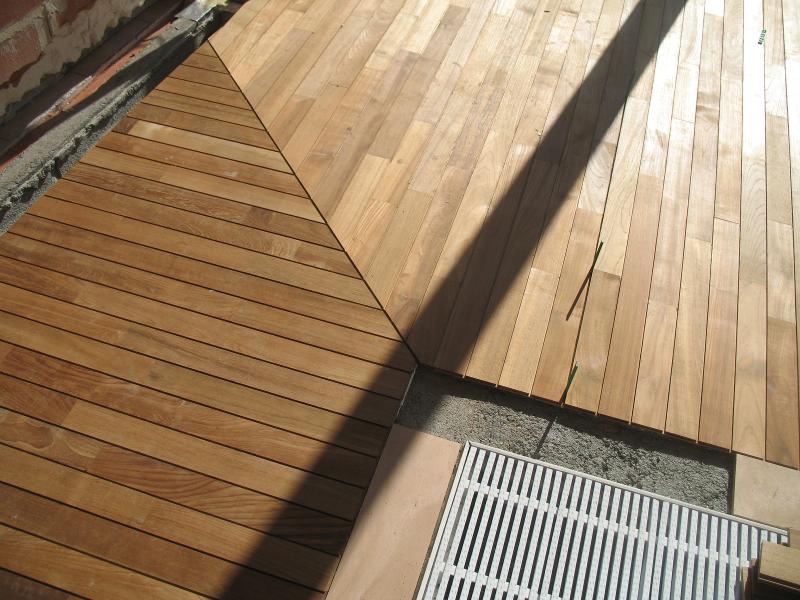 Pose de sols en bois extérieurs