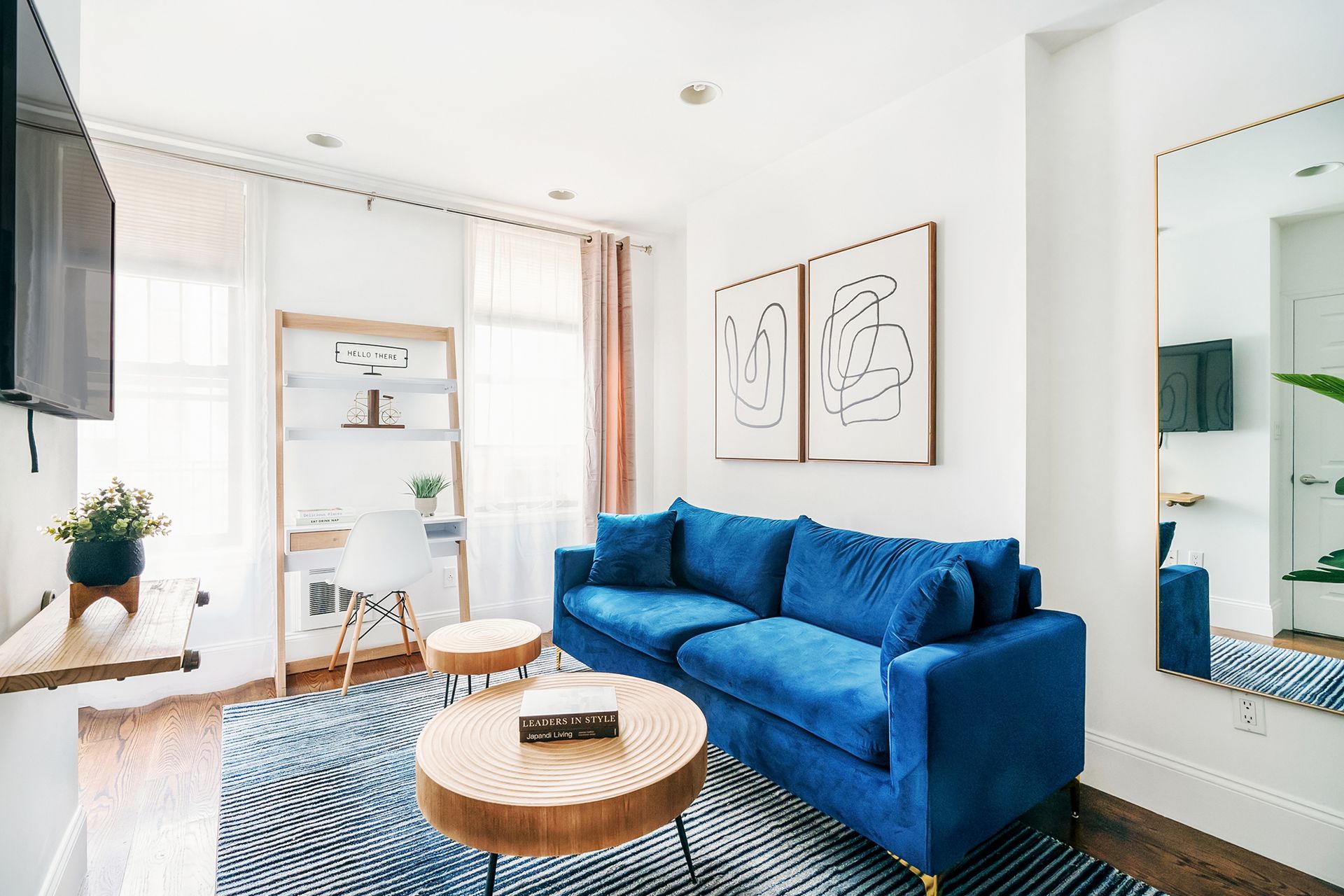 69 Clinton St | One-Bedroom Apartment | URBAN FURNISHED