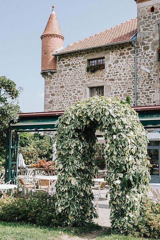 Château de Bobigneux, restaurant à SaintSauveurenRue