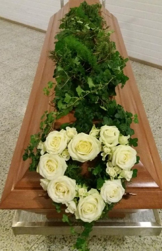 Surukukat Tampere Ainanlinnan Kukka ja Hautauspalvelu Oy