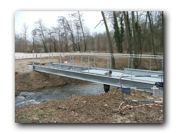 Construction et montage d'une passerelle, Acier Concept dans l'Aube