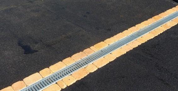 Caniveaux grille galva