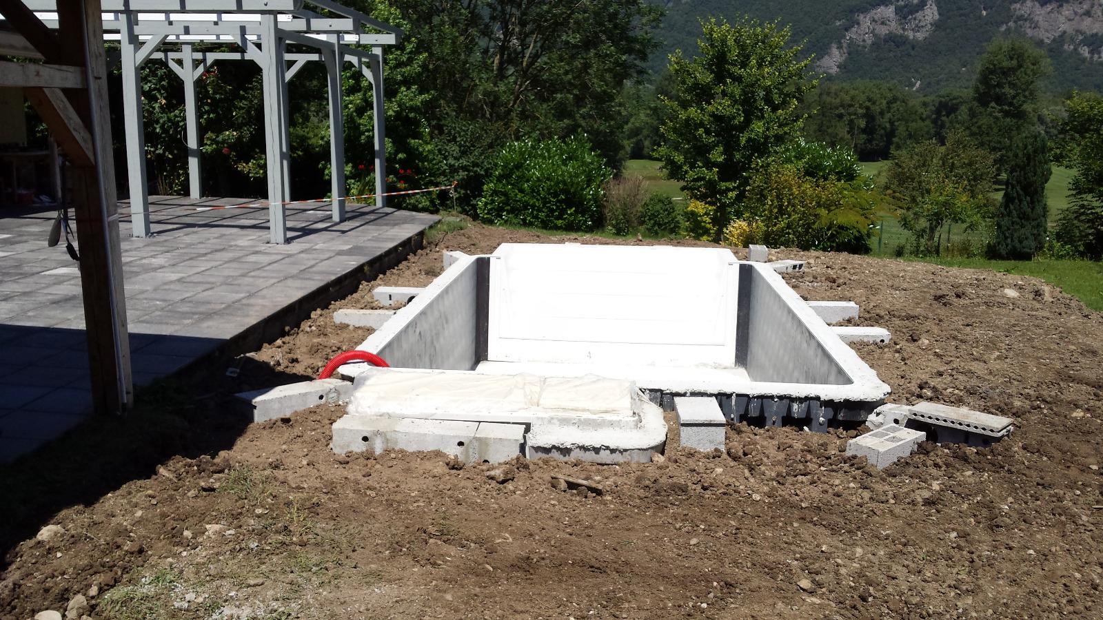 Remblaiement autour de piscine