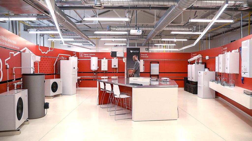 Showroom du magasin section chaudière