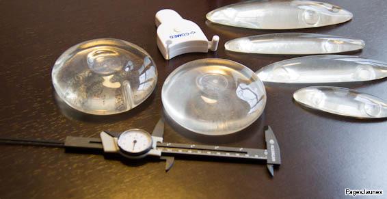 Professions_médicales_chirurgie_esthétique_prothèses_mammaires_pied_à_