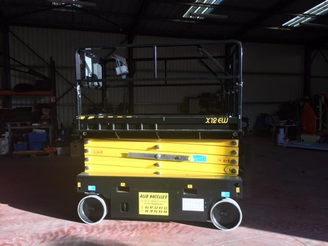 Nacelle ciseau électrique 12 mètres