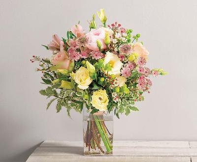 Bouquet de fleurs dans un vase
