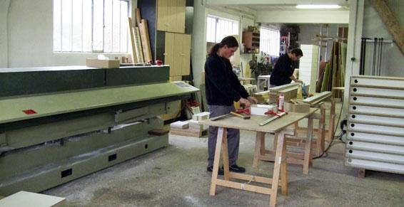 Atelier et plaqueuse