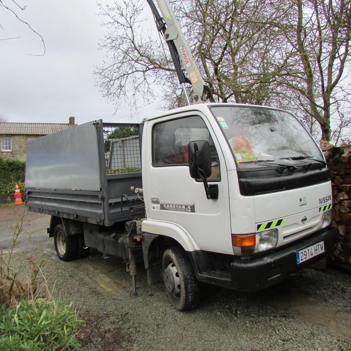 Véhicule dédié à l'évacuation de végétaux, rognage de souche en Loire-Atlantique