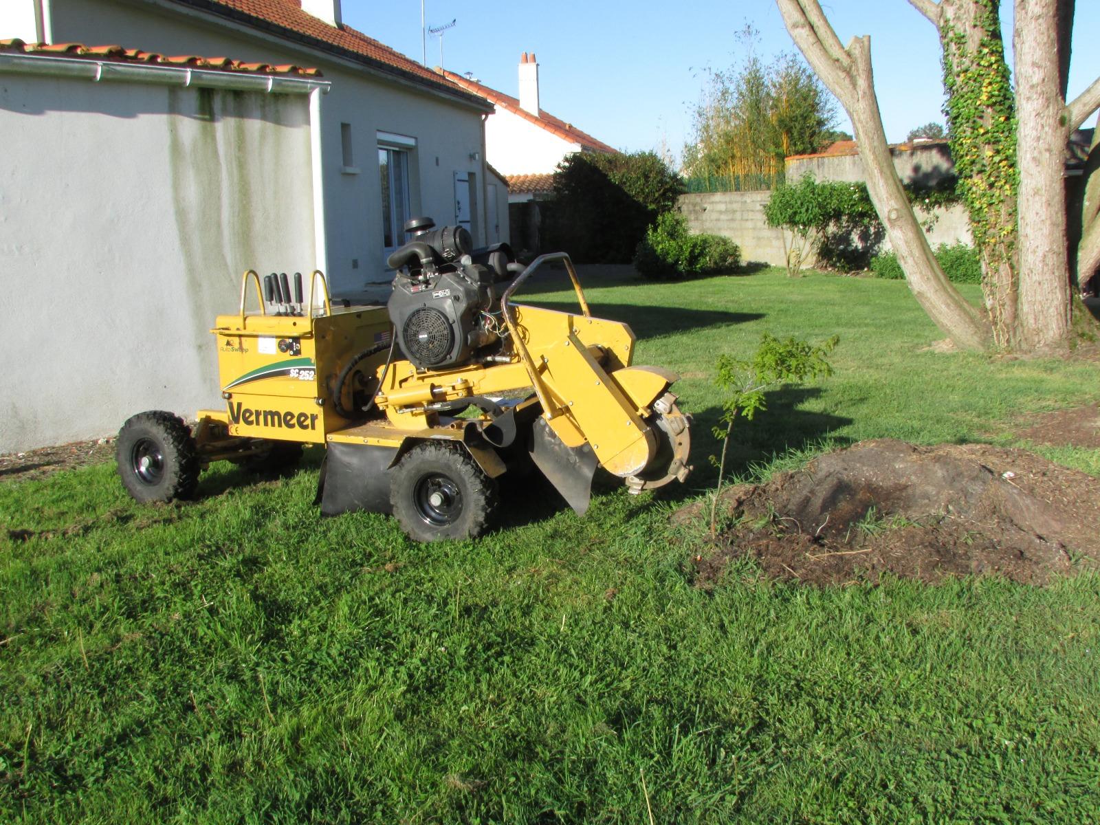 Rogneuse de souche en Loire-Atlantique