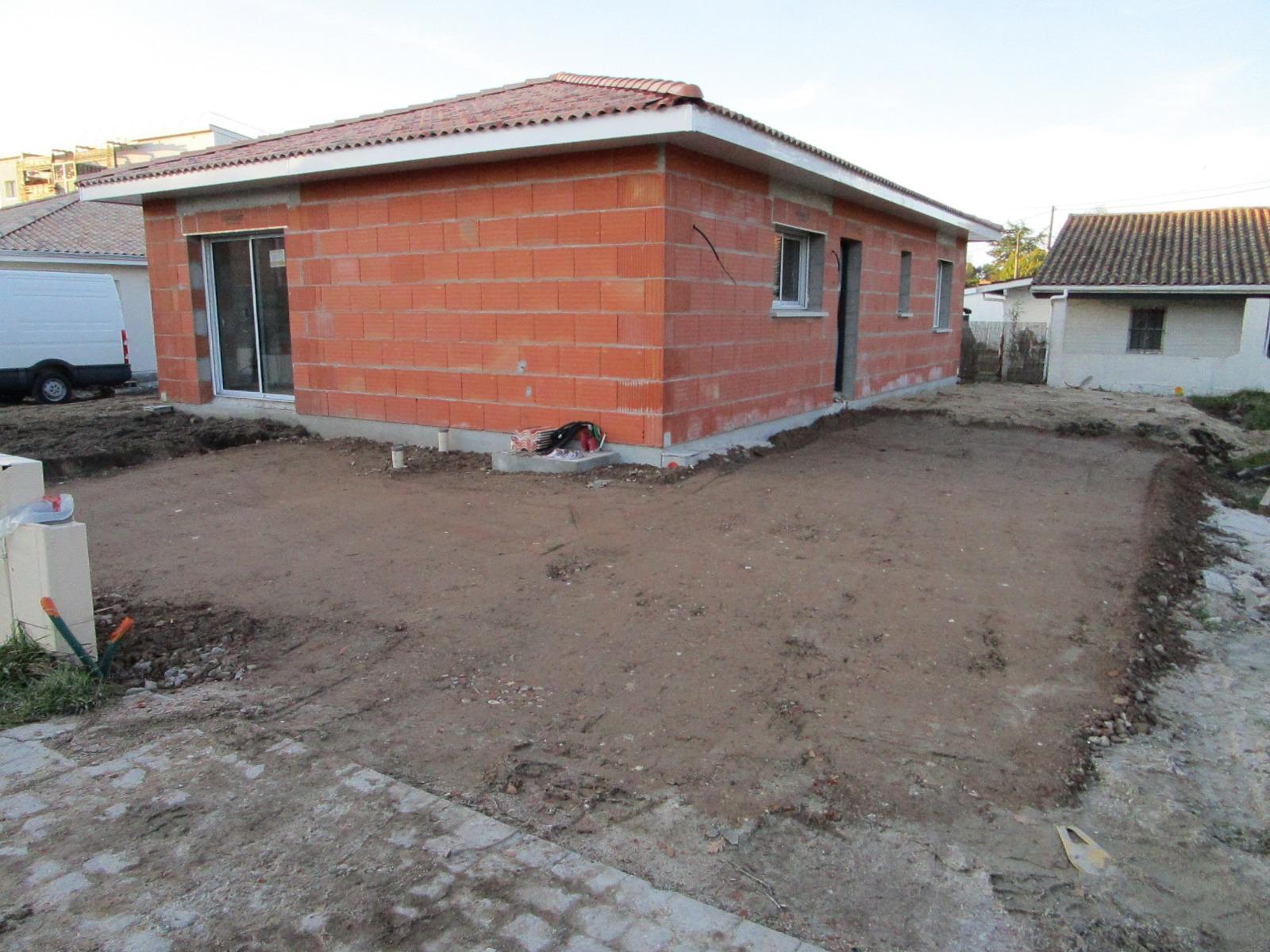 Chantier parking PMR avant