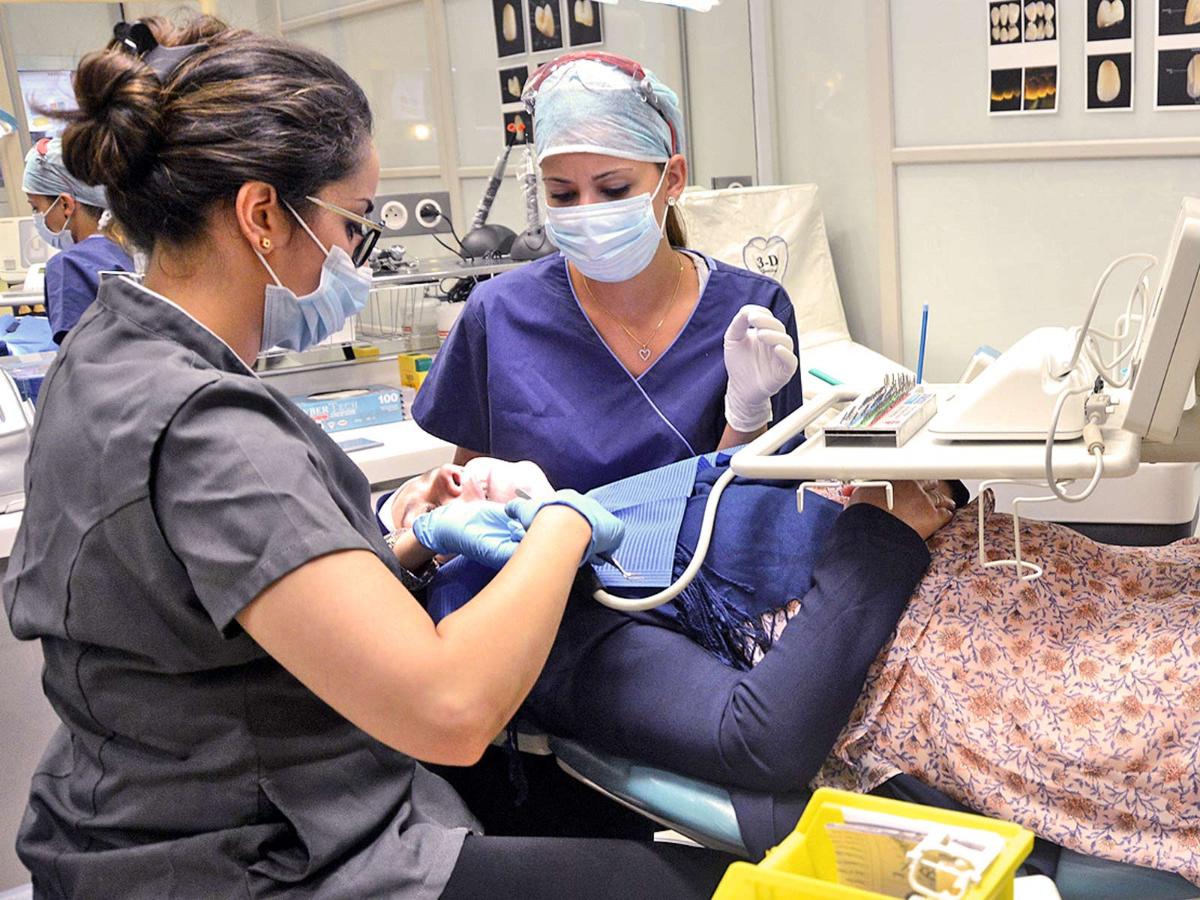 La Clinique Dentaire Trocadéro  - implant dentaire Paris