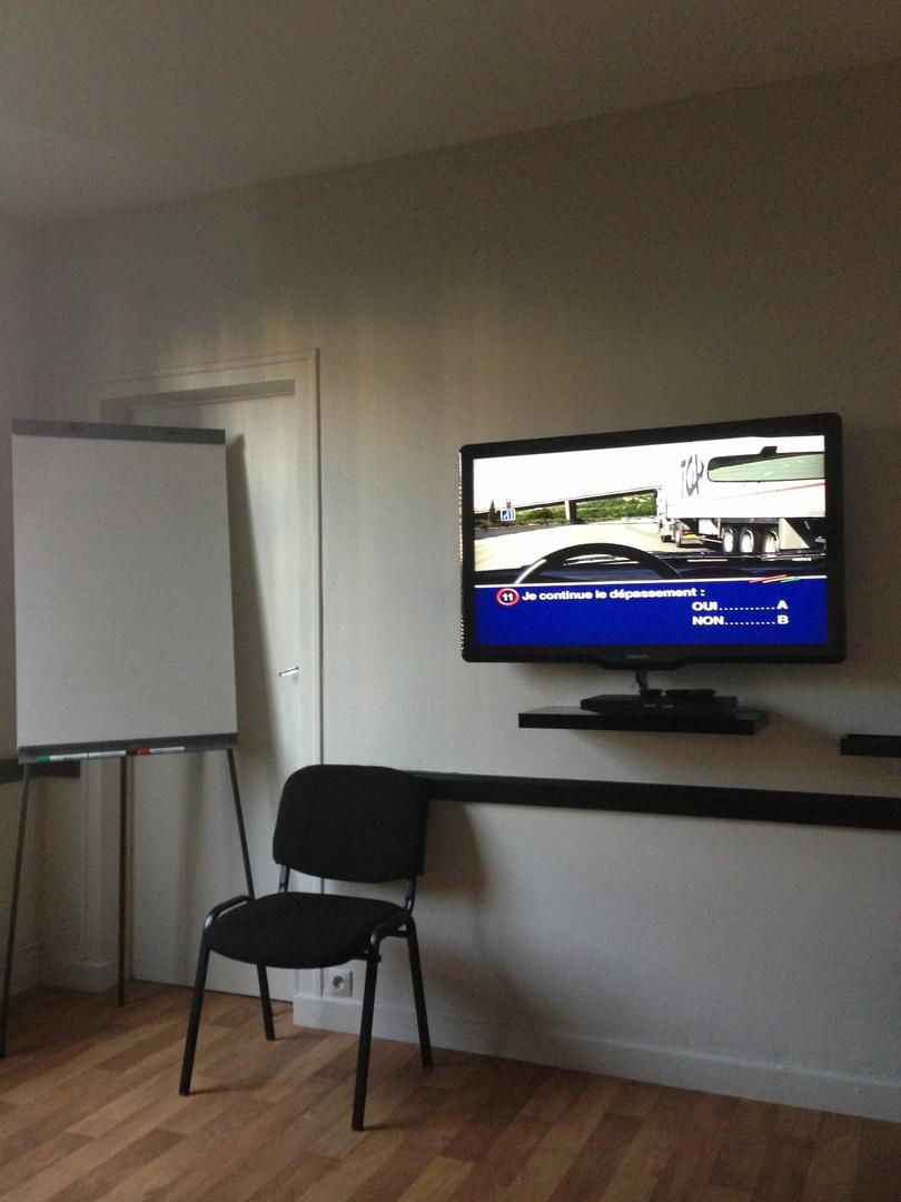 COURS DE CODE AVEC MONITEUR - AUTO ECOLE LEBOURDAIS ANGERS 49