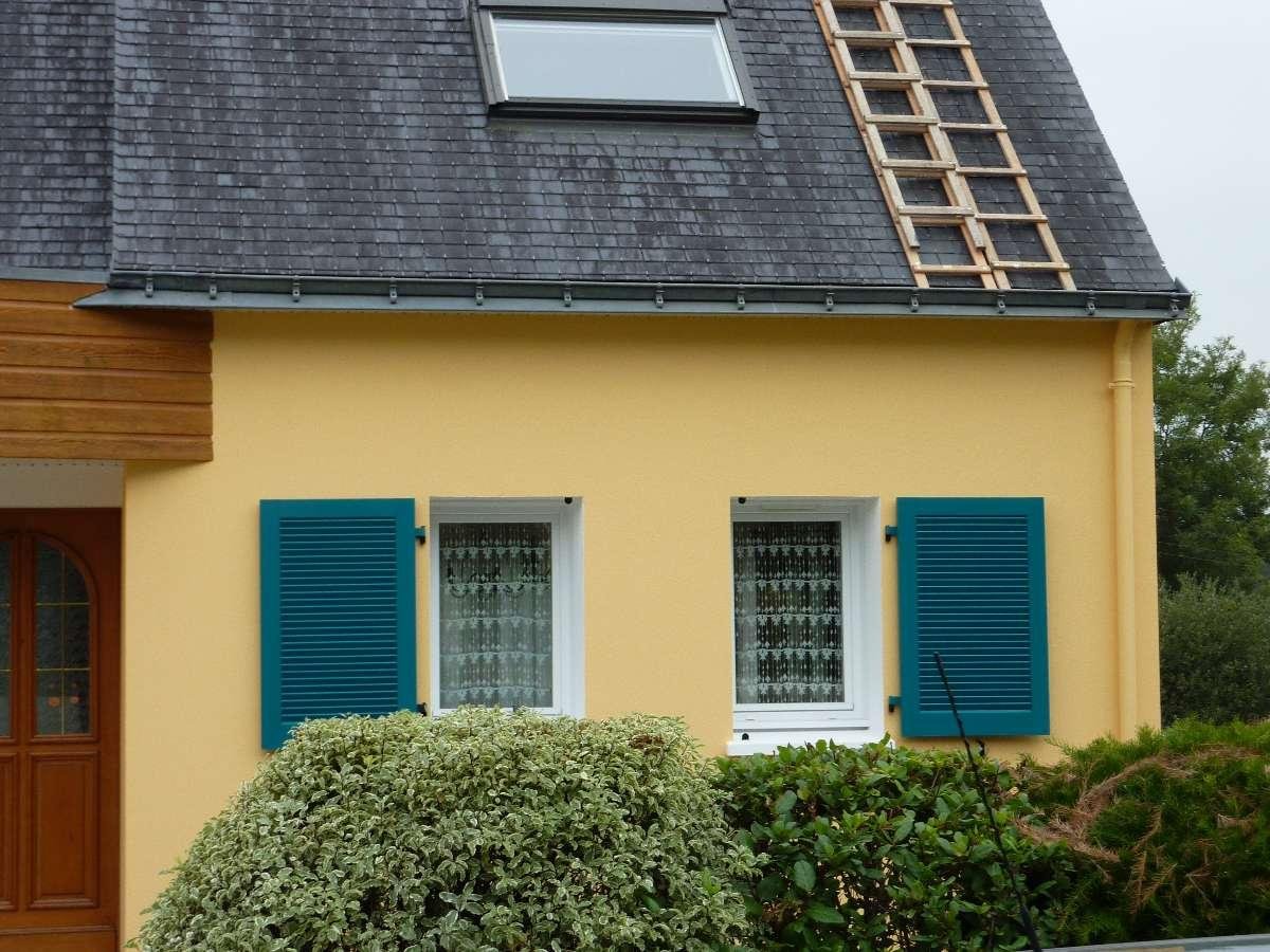 peinture extérieure jaune