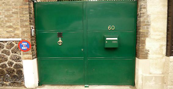 Porte d'entrée et de garage de votre maison à Issy-les-Moulineaux