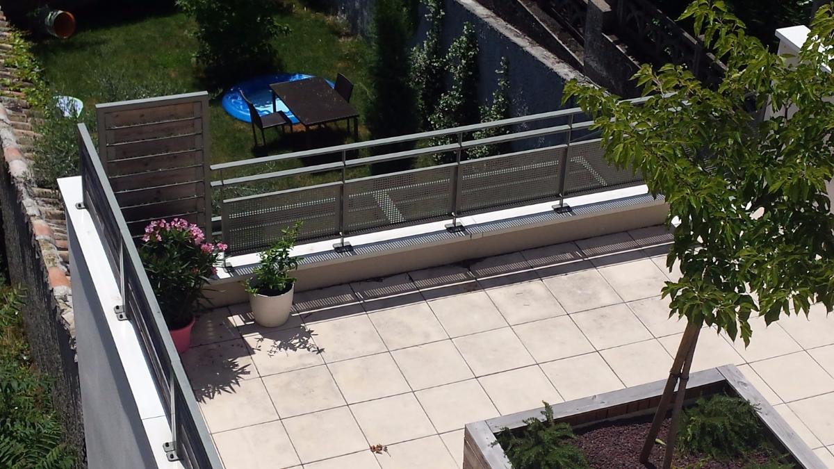 Garde-corps et brise vue acier+bois