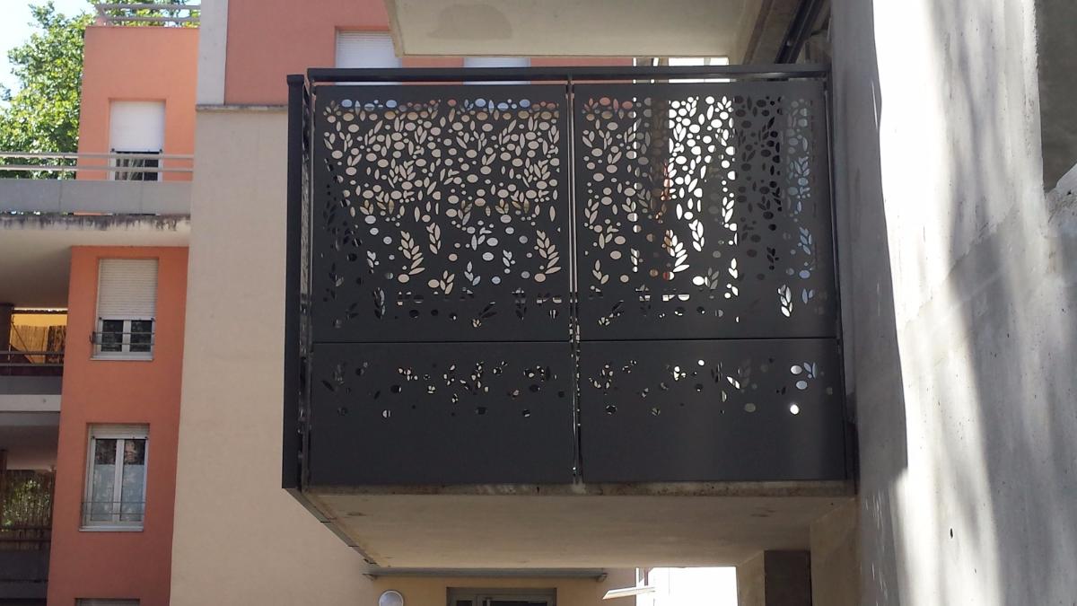 Garde-corps à motif