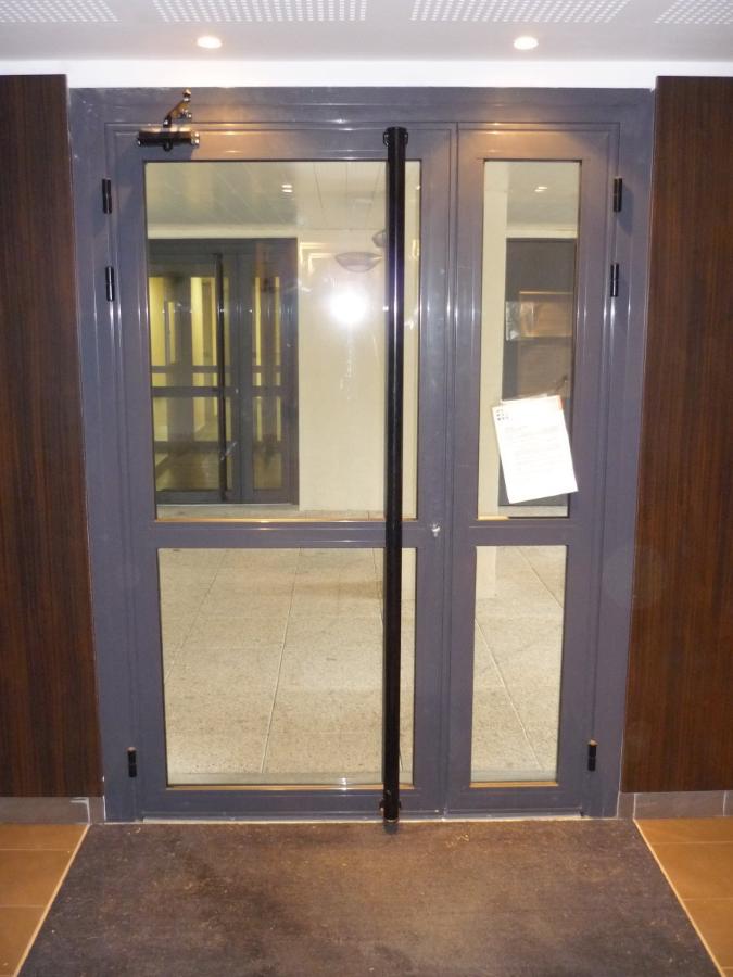 Porte hall CNP Meyzieu