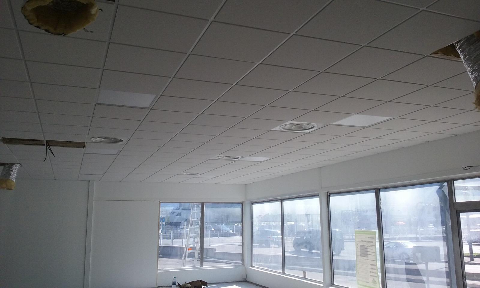 Pose d'un plafond suspendu