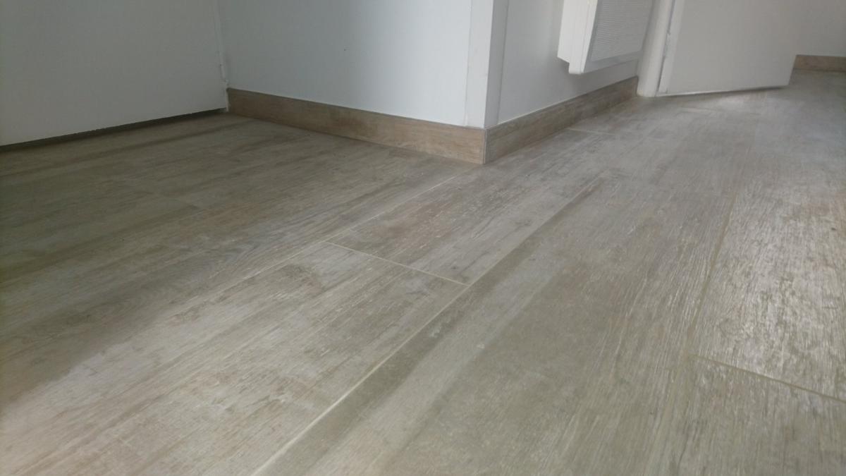 Carrelage imitation parquet